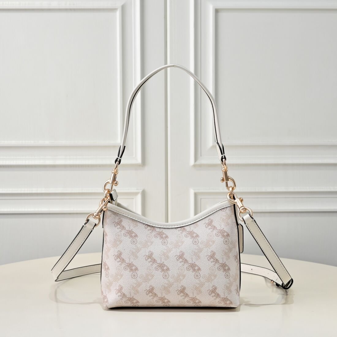 Coach Compact Bag CCO37 in Light Grey, view 2