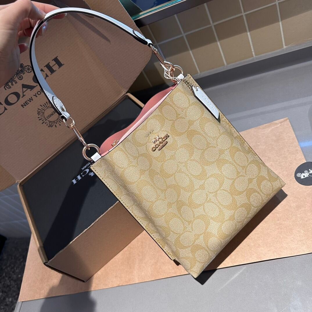 Coach Double-Layer Bucket Bag, 19 × 22 cm in Khaki