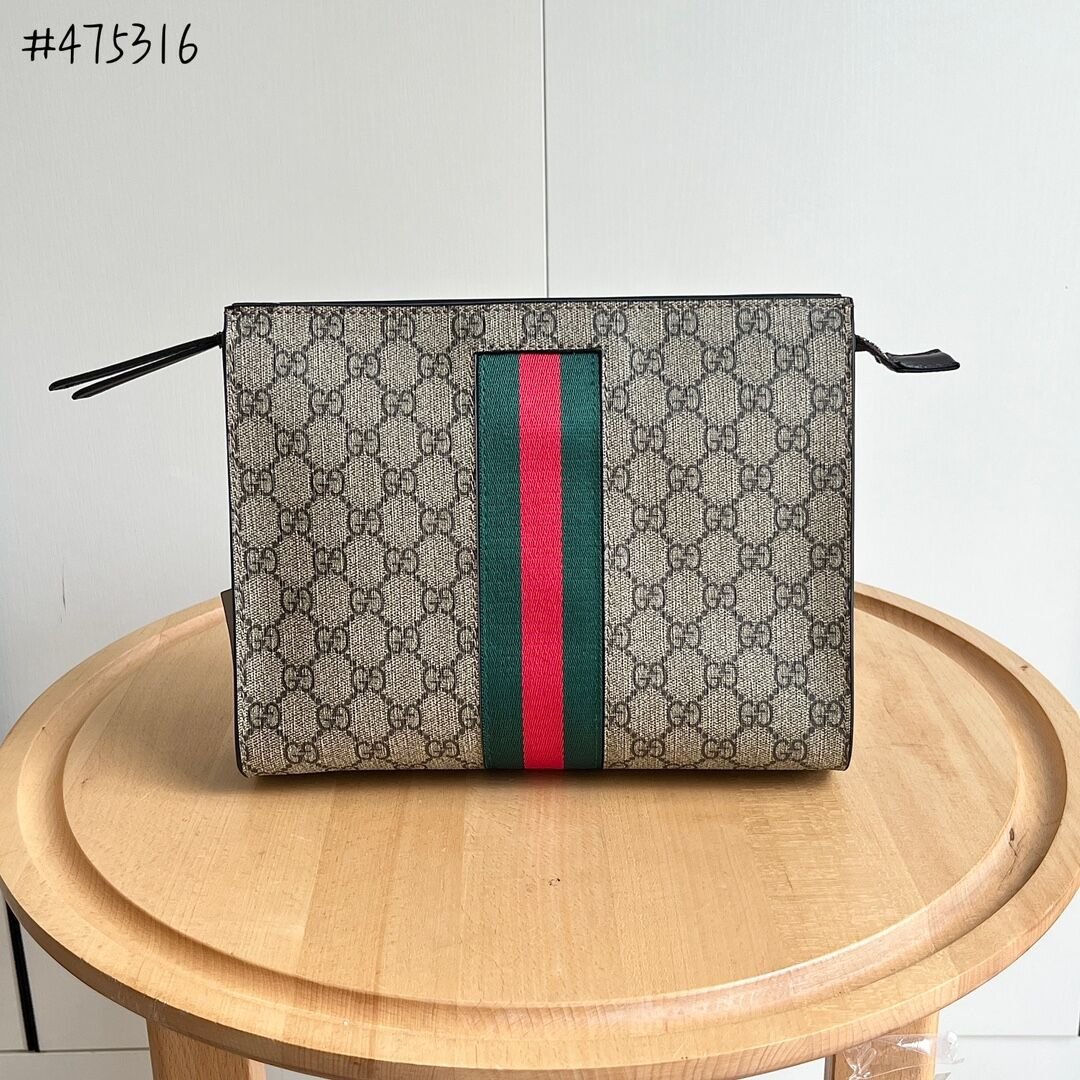 Gucci Zip Clutch, 26 cm in Taupe