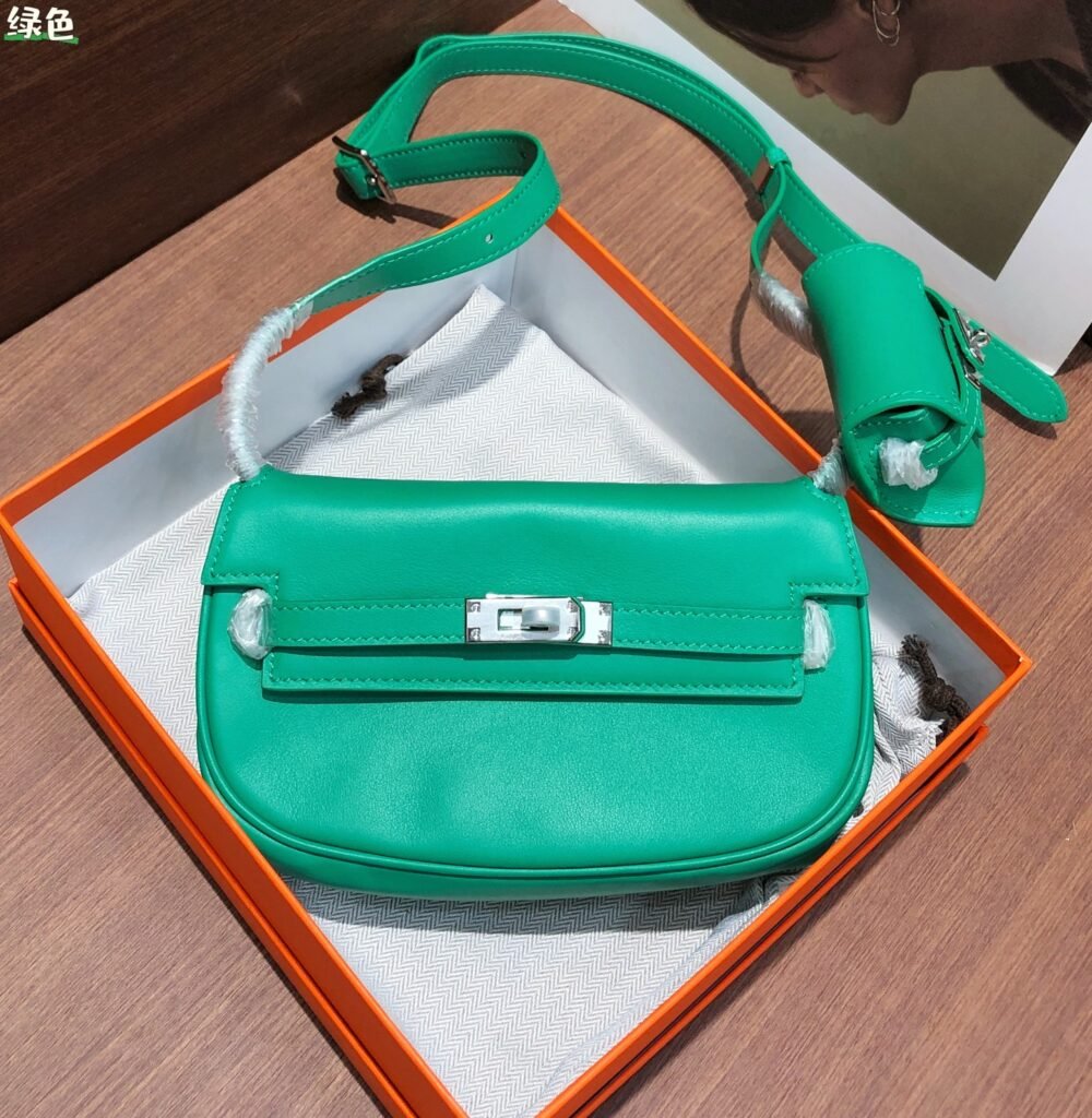 Hermès Kelly Moove 18 Belt Bag, Bright Green in Bright Green