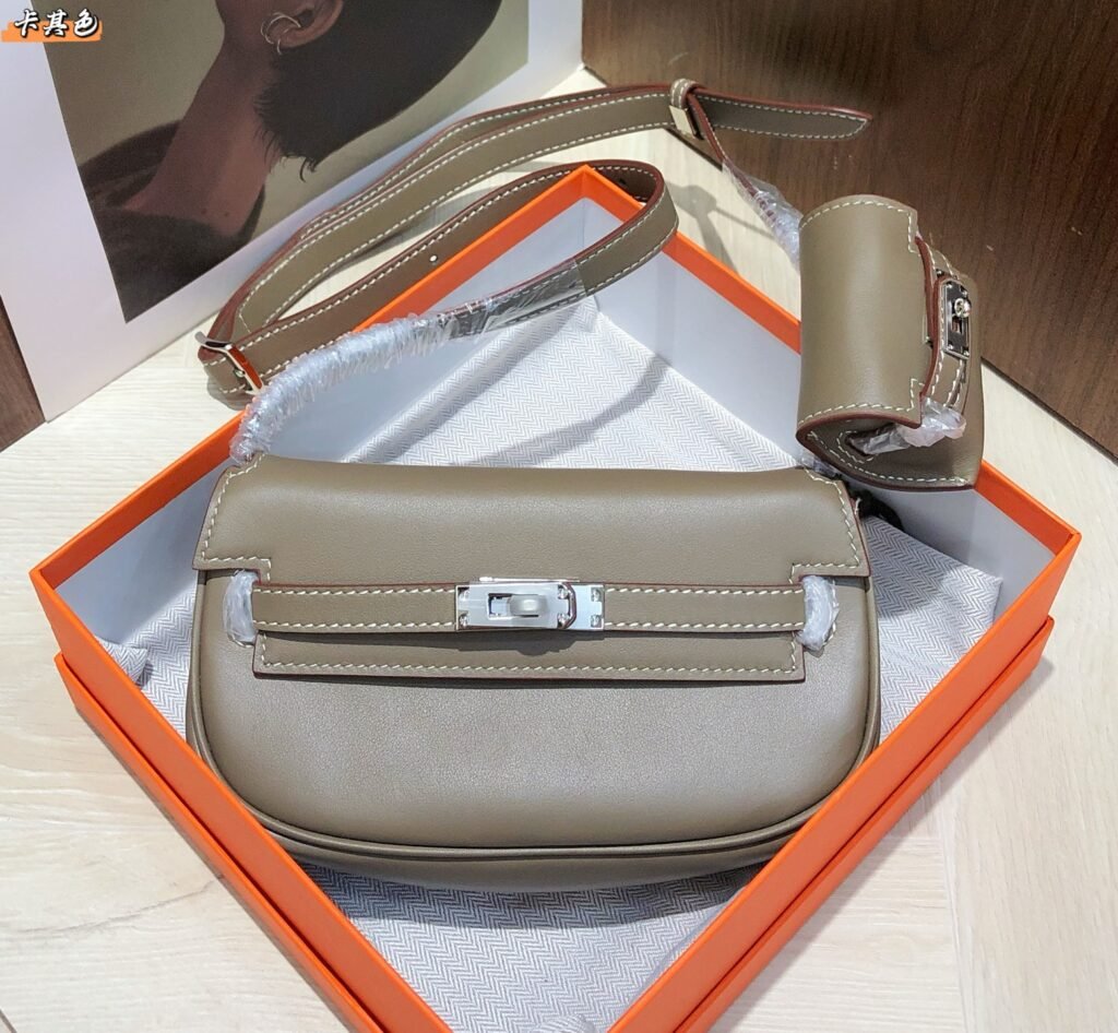 Hermès Kelly Moove 18 Belt Bag, Khaki in Khaki