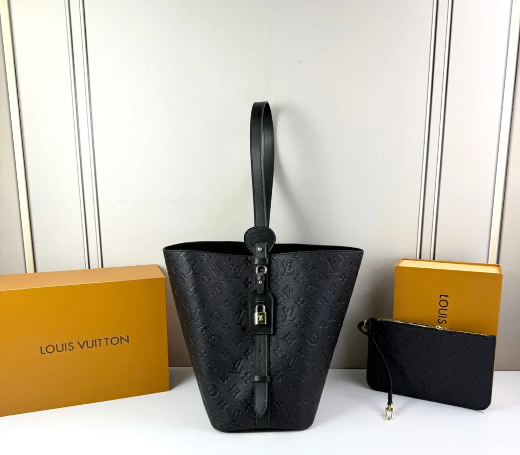 louis vuitton all in mm bucket bag embossed leather black mm, view 01