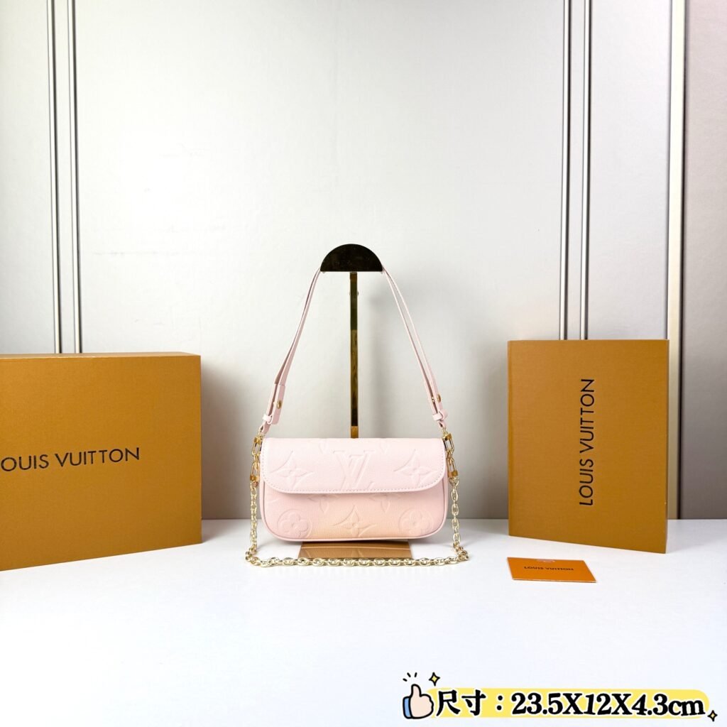 Louis Vuitton Ivy WOC Mahjong Bag in Caramel